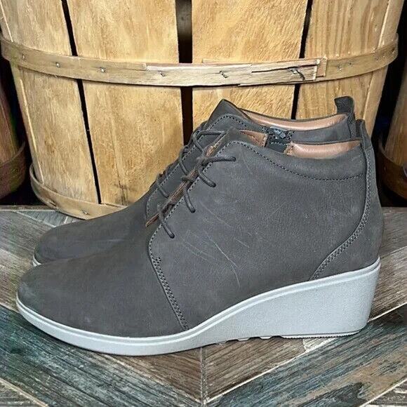 Clarks Unstructured Un Tallara Eva Taupe Nubuck Ankle Booties Boots Women Size 8 - Picture 2 of 12